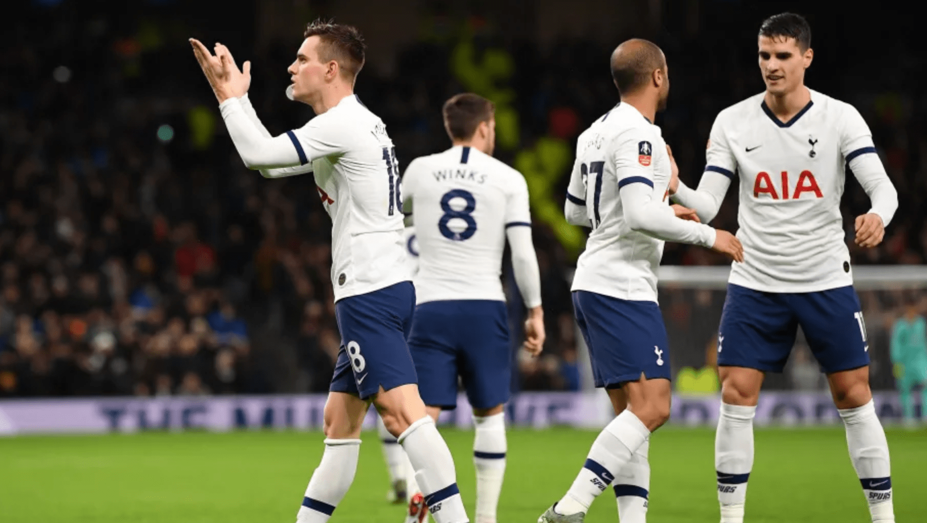 对阵富勒姆 对阵富勒姆